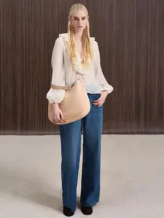 CHARLES & KEITH ショルダーバッグのサムネイル