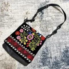 TOKUKO 1er VOL トクコプルミエヴォル 刺繍フラワーショルダーバッグのサムネイル