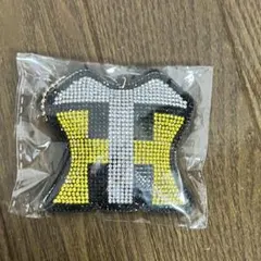 阪神タイガース　ラインストーン BC キーホルダー キラキラ　黄色　黒のサムネイル