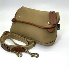 IL BISONTE イルビゾンテ ショルダーバッグ カモフラ 迷彩 PVC - メルカリ