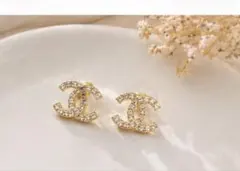 CHANEL ハート型ピアス ゴールド ノベルティ - メルカリ