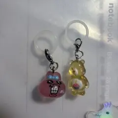 ケアベア　めじるしアクセサリー　おぱんちゅうさぎ 歯茎見せ