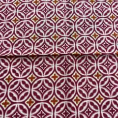 布地 生地　はぎれ 赤と白の幾何学模様