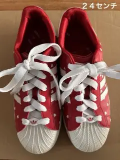 adidas ハート柄スニーカー　２４センチ