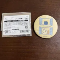 ちいかわベーカリー トレーディングマット缶バッジ　うさぎ