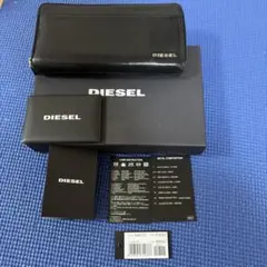 DIESEL 黒の長財布、オレンジの内装