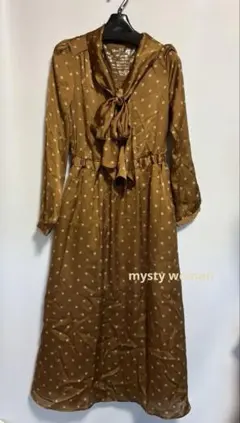 mysty woman ドットロングワンピース　長袖ロングワンピース