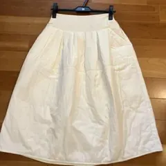 新品未使用♡BASIC-i ￼韓国ブランドホワイト ダウンスカート膝丈70cm
