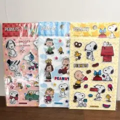 PEANUTS スヌーピーぷっくりシール　３枚セット