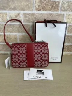 coachコーチシグネチャーポーチ　リストレットのサムネイル