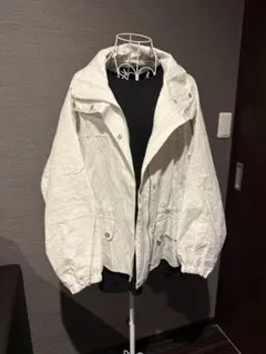 ZARA ナイロン M アイボリー 春アウター オーバーサイズ ブルゾン