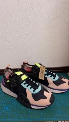 厚底スニーカー ピンク 黒 紫