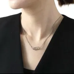 正規品 FENDI オーロック ネックレス メタル シルバー ロゴ ユニセックス