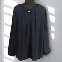 【美品】クロッシー ネイビーのブラウス／トップス、パールデザイン付き長袖、LL