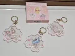 ディズニーストア　シークレットキーチェーン　3個セットのサムネイル
