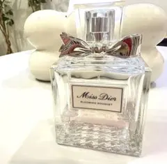 miss dior ブルーミングブーケ　100mlのサムネイル
