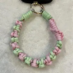 【ハンドメイド】パラコード　ストラップ　キーホルダーパステルピンク黄緑