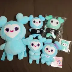 TWICE LOVELYS ラブリー ひっかけチャーム リバーシブル GIGO - メルカリ