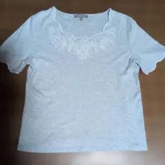 LAURA ASHLEY 半袖Tシャツ 刺繍 Mサイズ グレー地のサムネイル