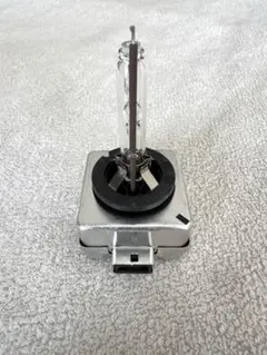 【中古品】OSRAM HIDバルブ 66144 D1S 35W 純正 取り外しのサムネイル