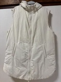 ZARA アイボリー フード付きダウンベスト