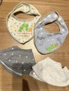 The Very Hungry Caterpillar スタイ4枚セット