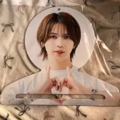 岩橋玄樹君のフォトハンガー 紙製