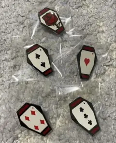 ツイステ　キャラクターアイコンピンズ　ハーツラビュル寮　５種セット