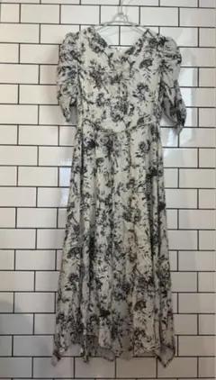 【LAGUNAMOON】美品　パフスリーブ　ランダム　ロング　ワンピース！