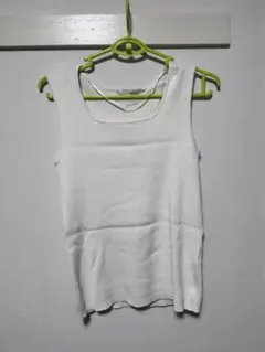GU ホワイト タンクトップ Mサイズ