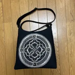 レースモラ刺繍のショルダーバッグ - メルカリ