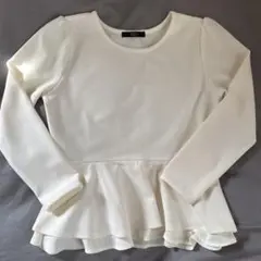 AZUL BY MOUSSY ペプラムトップス ホワイト