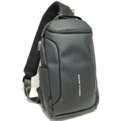 MARK RYDEN マークライデン ボディバッグ 多機能 防水 USBポート付