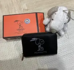 PEANUTS SNOOPY 二つ折り財布 ブラックぬいぐるみセットのサムネイル