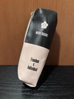 MARY QUANT ポーチ 黒とピンク ペンケースにも◎