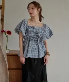 極美品✨️】リリーブラウン 25ss レイヤードカットトップス ブルー 