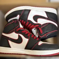 Nike Air Jordan 1 黒/白/赤 ハイカット