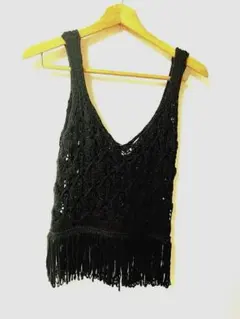 ブラックVネック ニットベスト フリンジ付き