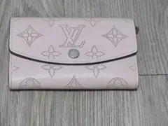 未使用級✨クリスチャンルブタン レザー 二つ折り財布 スタッズ ピンク 