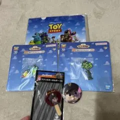 トイストーリー　ズートピア　一番くじ　キーホルダー　クリアファイル　缶バッチ