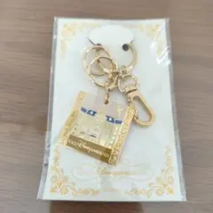 Item thumbnail for item a599fa98-863d-406a-8ae6-65588c294d5d