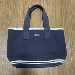 Item thumbnail for item dea80c1b-f3d8-4f37-8ada-14c8fc4184a0