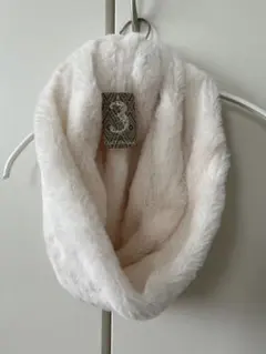 【タグ付き新品】レディース　スヌード　白