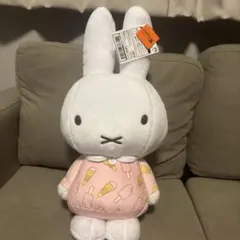 【新品】ミッフィー✧SLサイズぬいぐるみ 9種セット ミッフィー SLサイズぬいぐるみ モノトーンタイトープライズ詳細