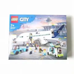 新品未使用 レゴシティ LEGO CITY 60367 旅客期空港セットのサムネイル