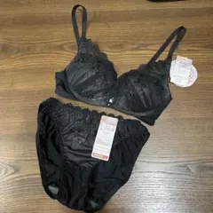 ブラックブラジャーショーツセット