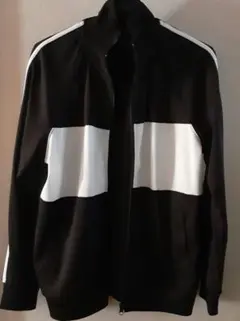 OUTDOOR トレーニング　フルジップ　ジャケット 裏なし