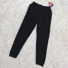 リブ素材　ブラックパンツ　 ウエストゴム　ストレッチ カジュアル　楽ちんパンツ