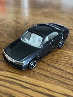 tomicaトミカ 日産グロリア Y34