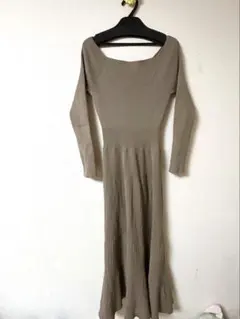長袖ニットワンピース